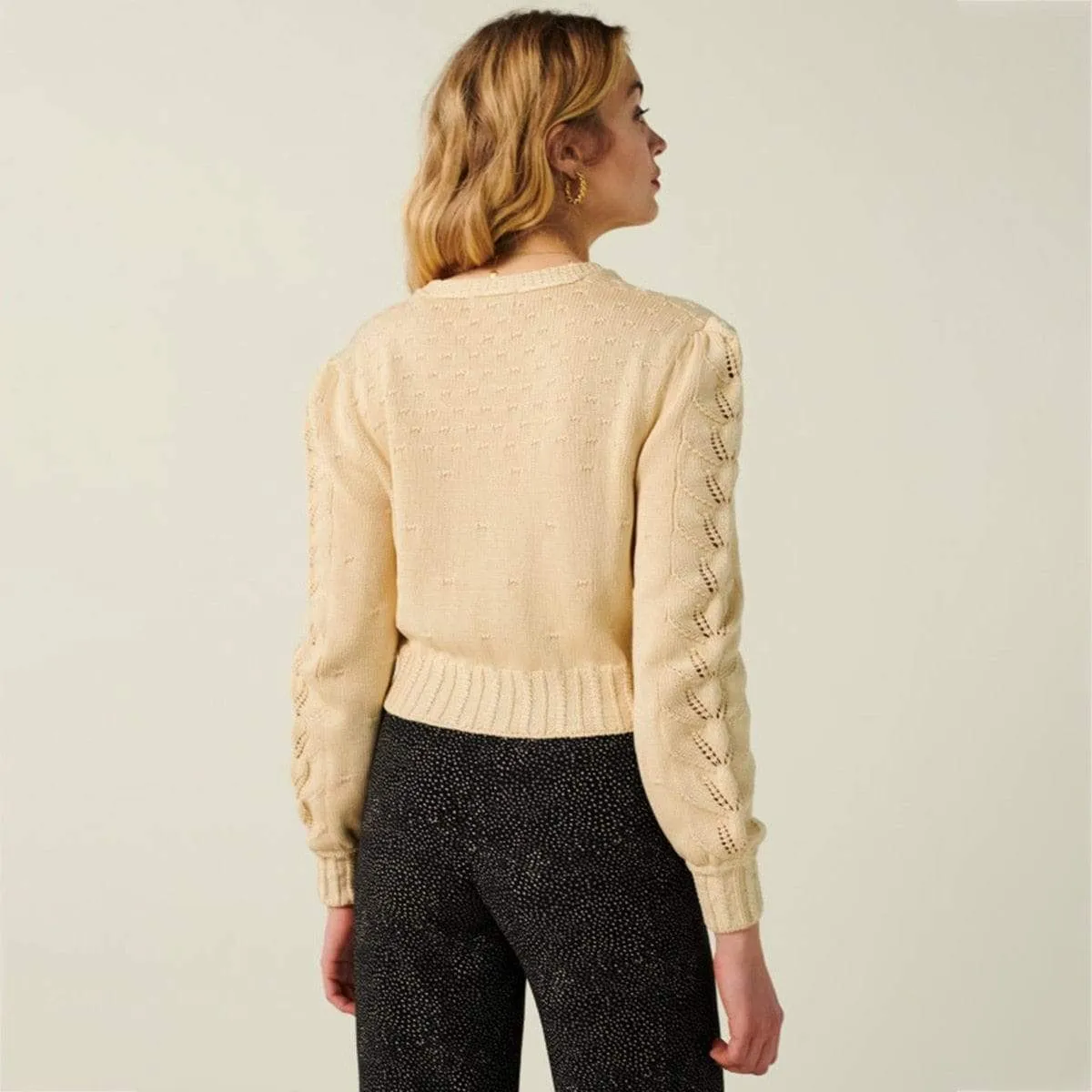 Embroidered Floral Beige Short Knitted Cardigan