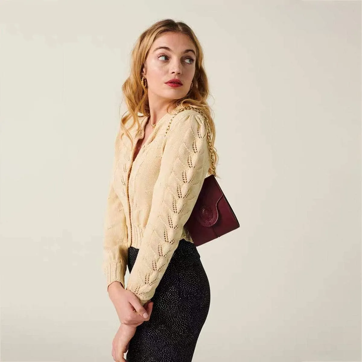 Embroidered Floral Beige Short Knitted Cardigan