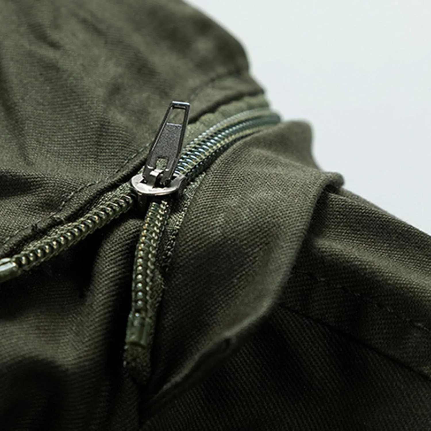 Men's Cargo Jacket 2023 Winter Warm Coats Fleece Lined Jackets with Removable Hood Ski Snow Mountain Windproof Overcoat
