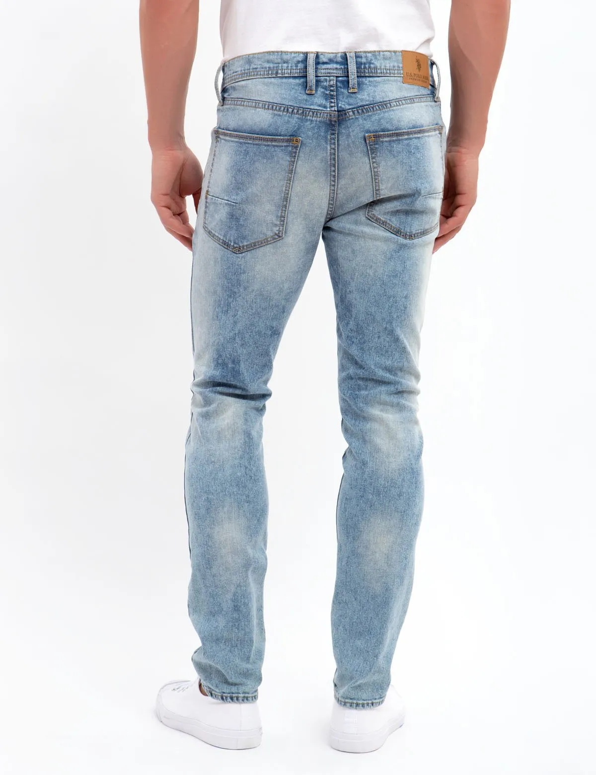 SKINNY FIT JEANS